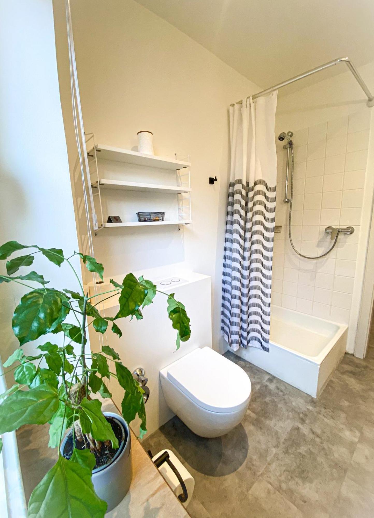 Apartments "Am Rheinorange", Netflix & Prime Duisburg Ngoại thất bức ảnh
